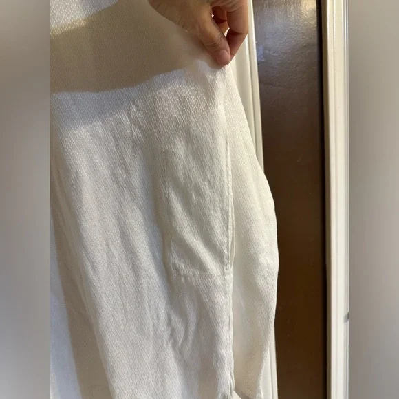 White Long Sleeve Tunic FLAWED - Picture 3 of 7